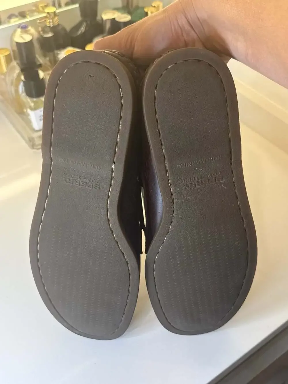 Sperry gently used